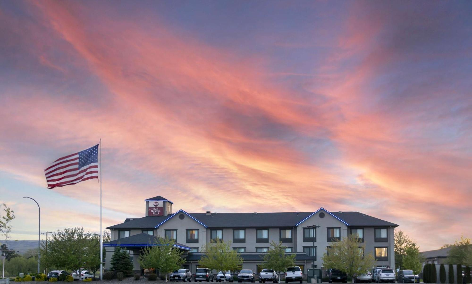 Best Western Plus Ellensburg Hotel Extérieur photo